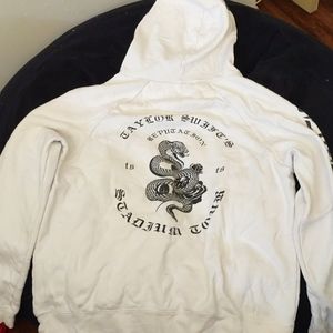 Taylor swift reputation stadium medium white snake